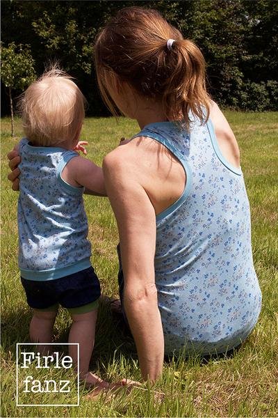 Der erste Partnerlook für Mama und Tochter