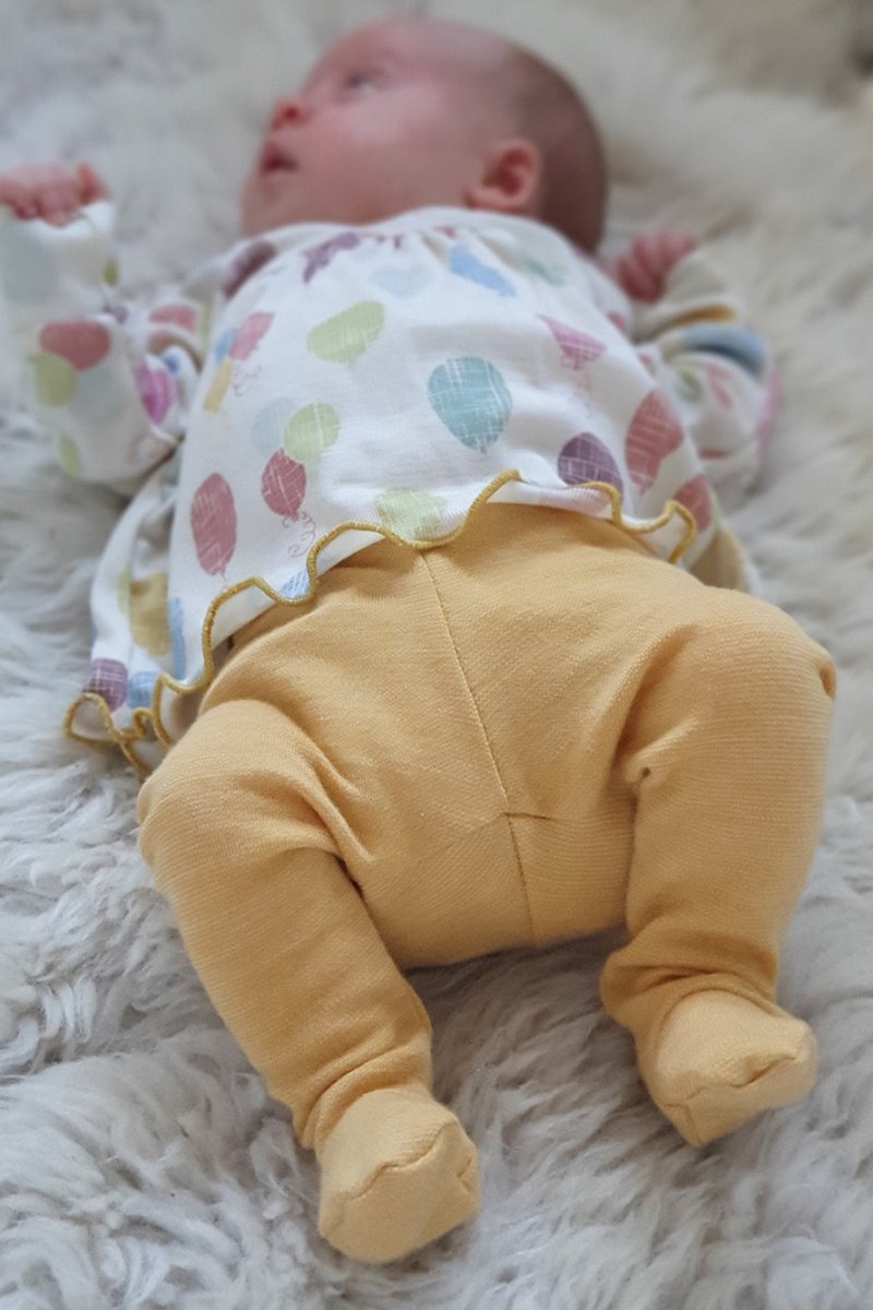 Leggings mit Füßchen Babyhose selber nähen