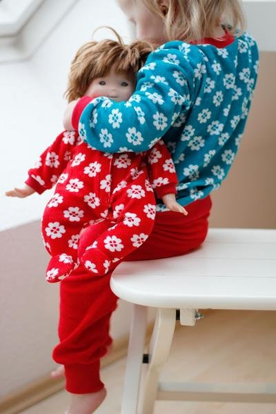 Schlafanzüge für Kind und Puppe!