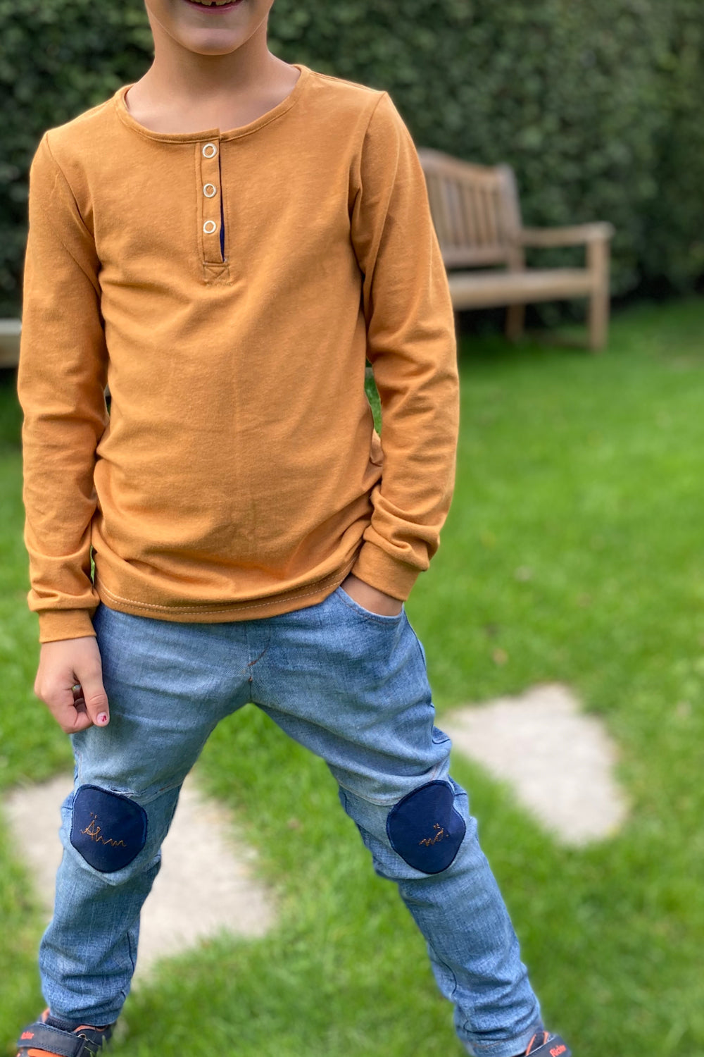 Immergrün Shirt mit Knopfleiste in Senfgelb für Jungen